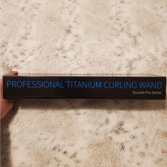 Duvolle Pro Series 25mm Titanium Curling Wand - Picture 5 of 5